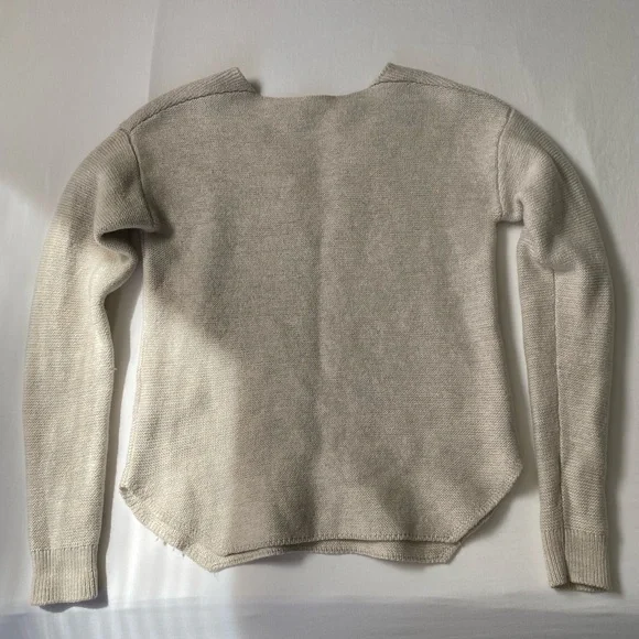 Aritzia Wilfred Free Merino Wool Pullover - Picture 2 of 10